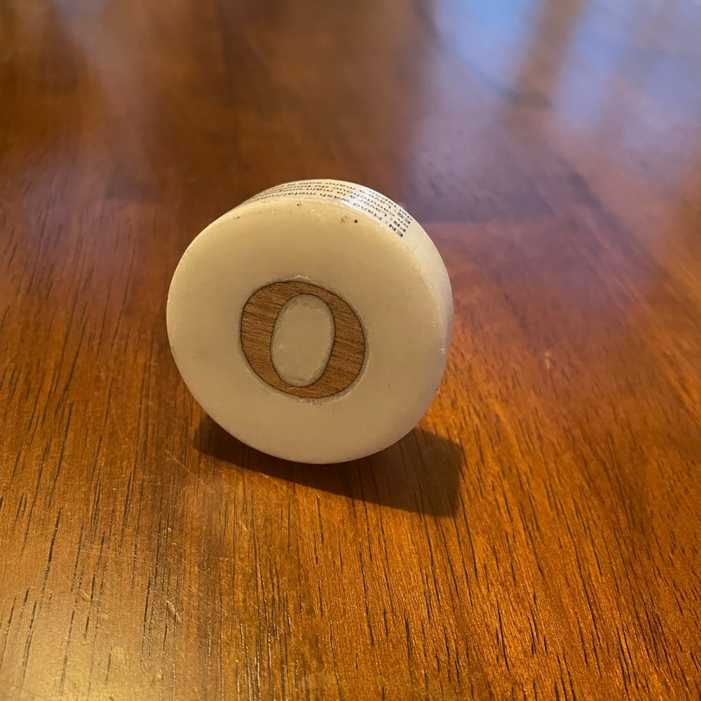 PB Wine Stopper O Monogram
